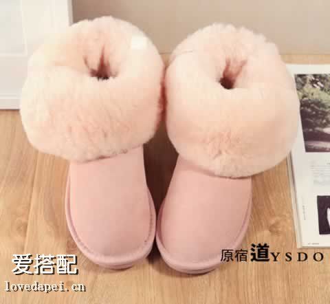 任性的粉色雪地靴